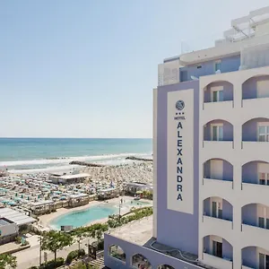 Hotel Alexandra - Front - Healthy Xxl Breakfast & Brunch Until 12 30 - Parking Included